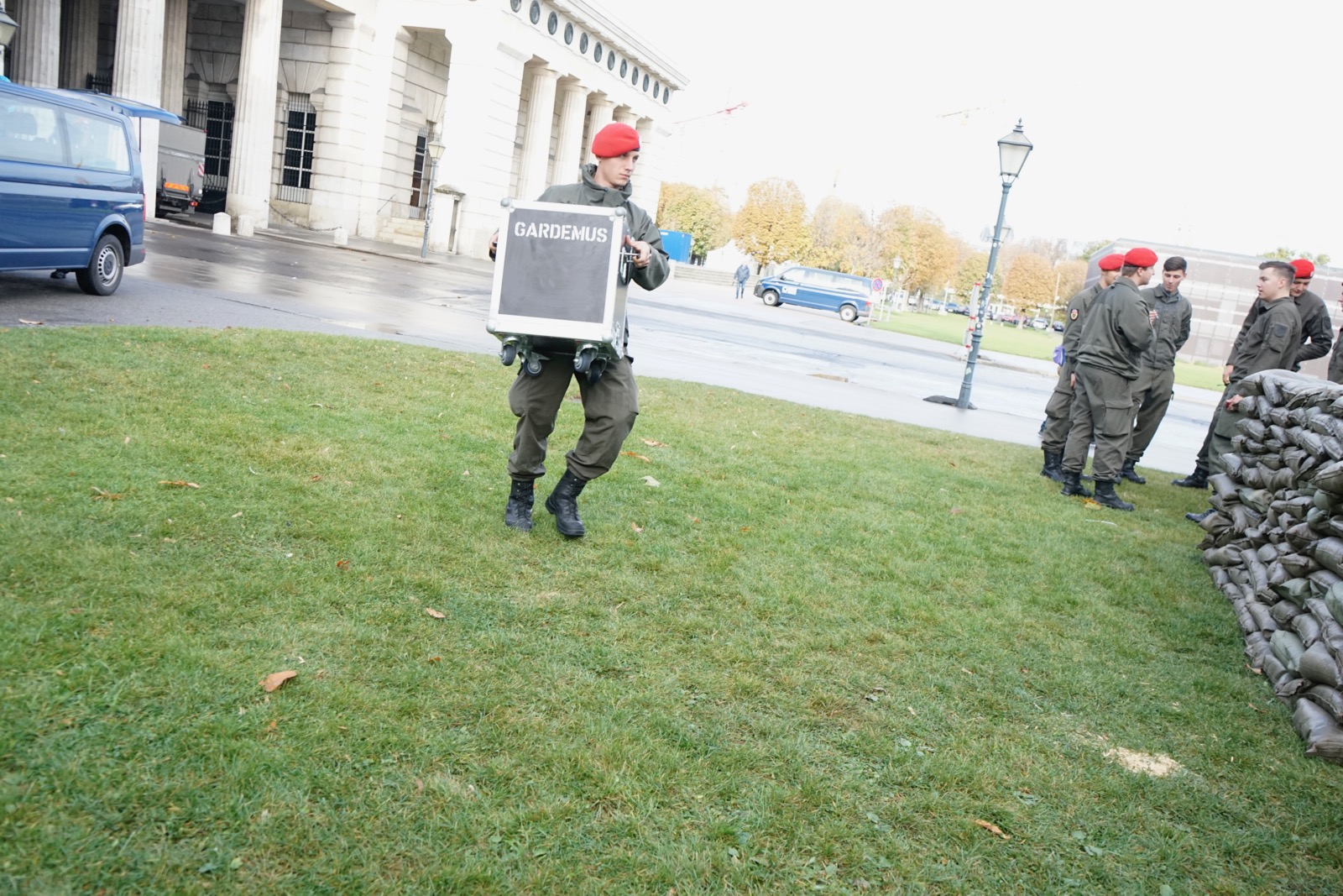 2018_10_25_Garde_Heldenplatz - 10 von 19
