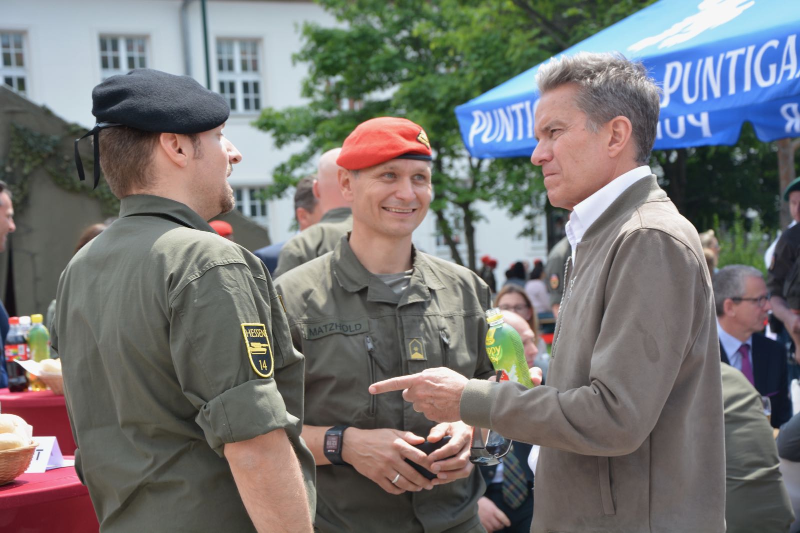 2019_05_25_Garde_Traditionstag_Block2_Innenhof1200-11-of-64