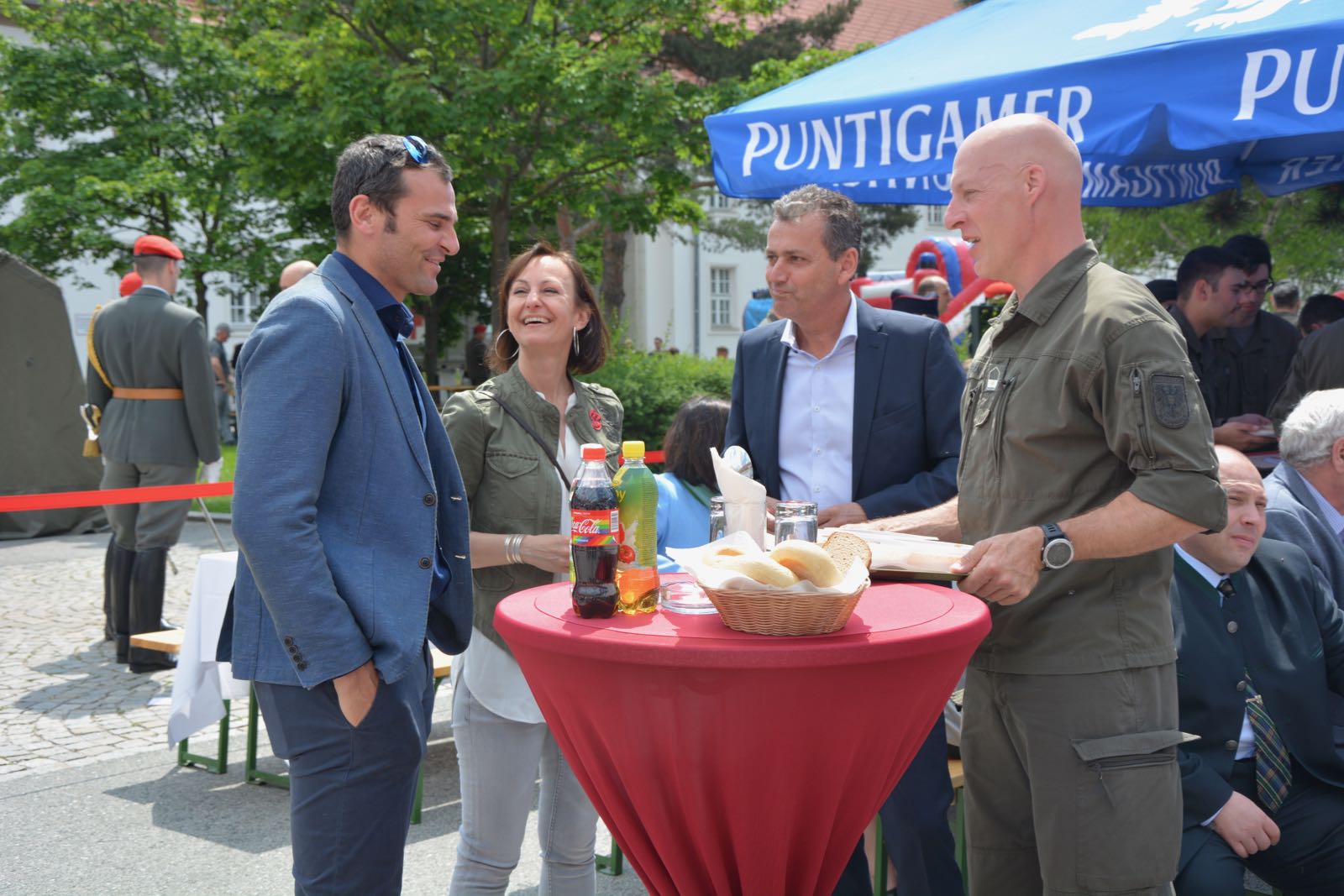 2019_05_25_Garde_Traditionstag_Block2_Innenhof1200-12-of-64