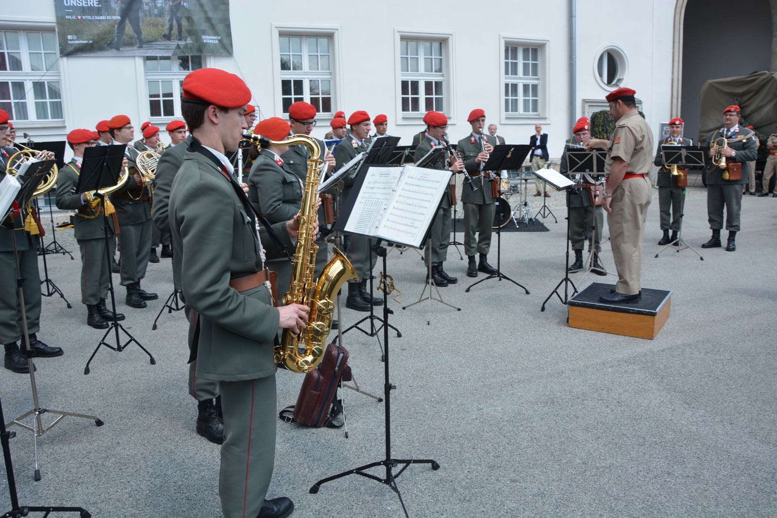 2019_05_25_Garde_Traditionstag_Block2_Innenhof1200-55-of-64