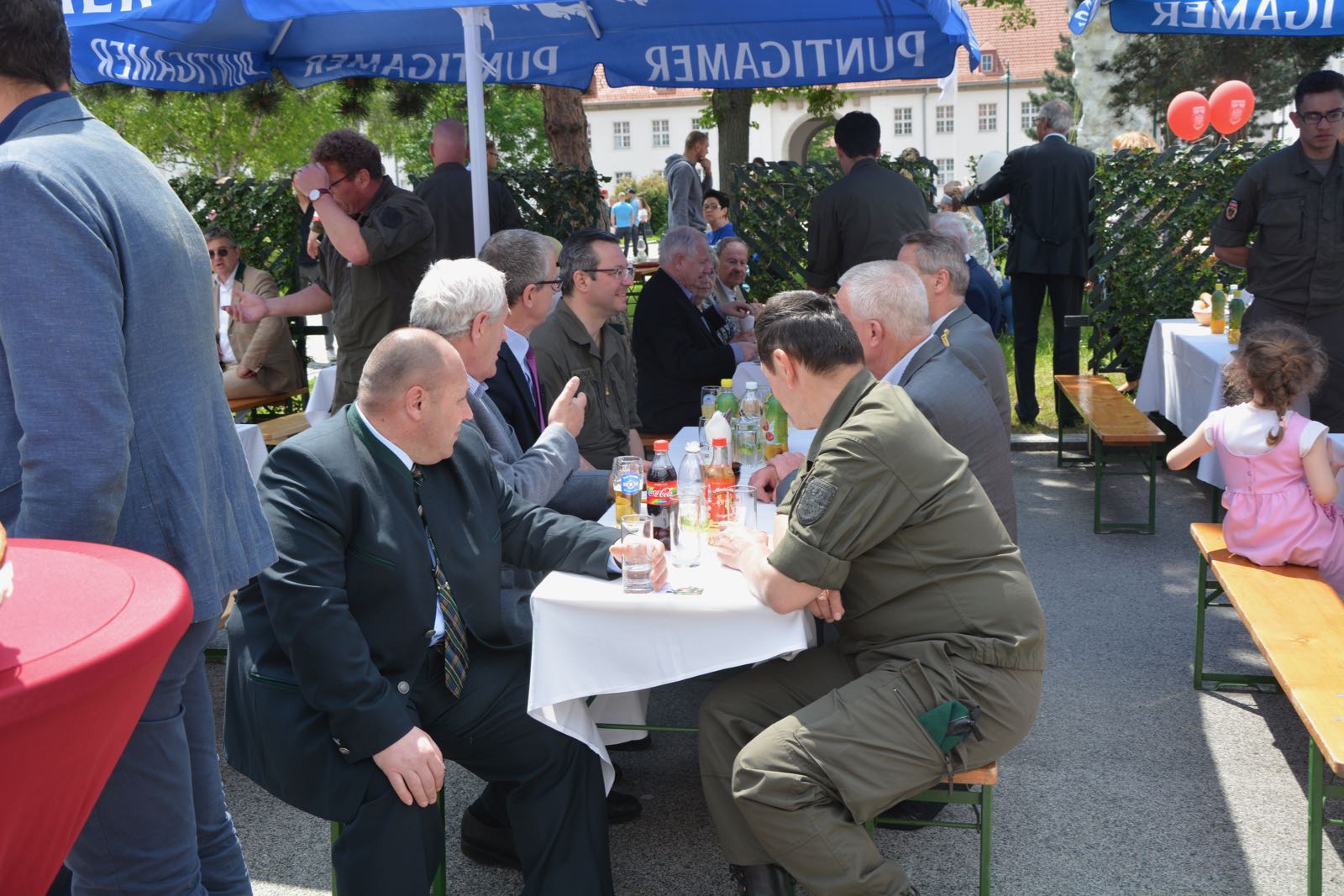 2019_05_25_Garde_Traditionstag_Block2_Innenhof1200-8-of-64