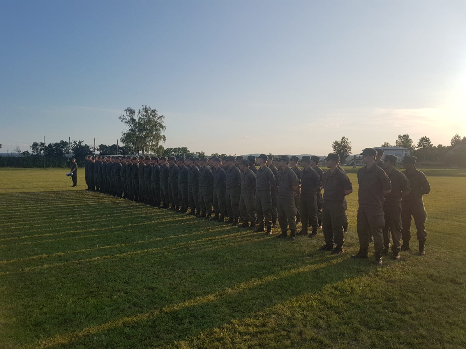 2019_08_01_Garde_1.GdKp_Horn_feierliche-Waffenübergabe-StG58_01