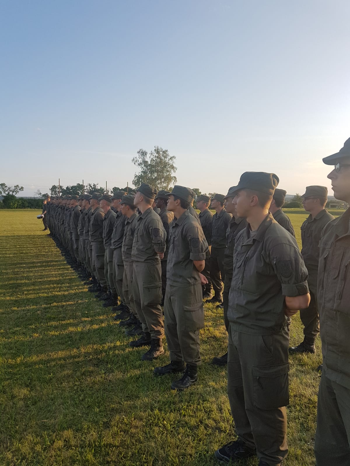 2019_08_01_Garde_1.GdKp_Horn_feierliche-Waffenübergabe-StG58_11