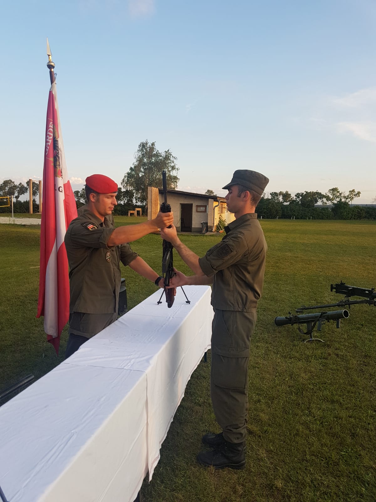 2019_08_01_Garde_1.GdKp_Horn_feierliche-Waffenübergabe-StG58_36