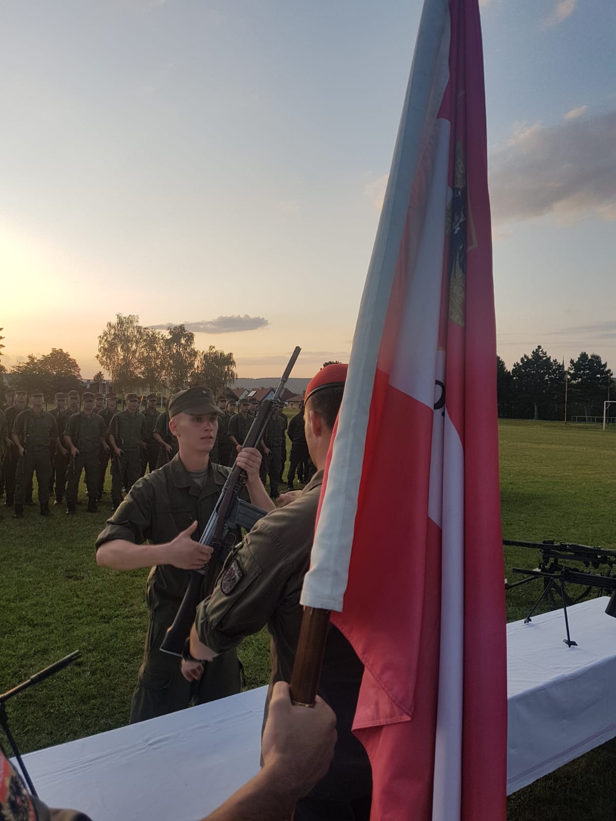 2019_08_01_Garde_1.GdKp_Horn_feierliche-Waffenübergabe-StG58_38