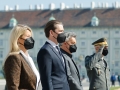 Am 27. April 2021 fand anlässlich der 76. Wiederkehr des Tages der Wiedererrichtung der Republik Österreich eine feierliche Kranzniederlegung im Weiheraum und in der Krypta des äußeren Burgtors statt. Im Bild (v.l.n.r.) Bundesministerin Klaudia Tanner, Bundeskanzler Sebastian Kurz und Vizekanzler Werner Kogler.
