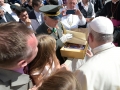 Garde_2018_09_12_EIDLER_Bibel beim Papst_305801_12092018