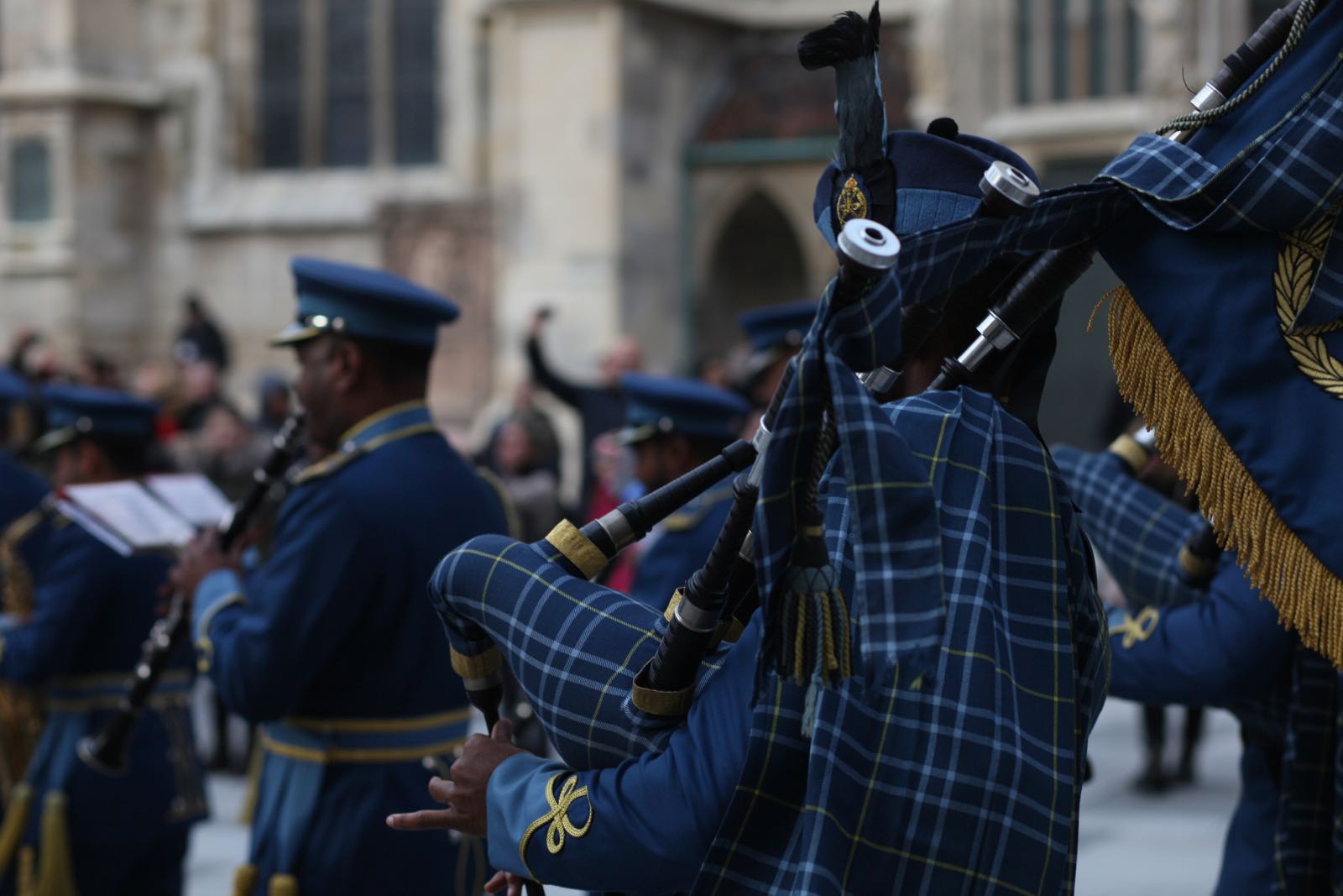 2019_01_16_Gardemusik_Oman_Flashmob_BallderOffiziere - 7 of 36