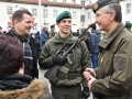 MilKdt-mit-Soldat-und-Familie